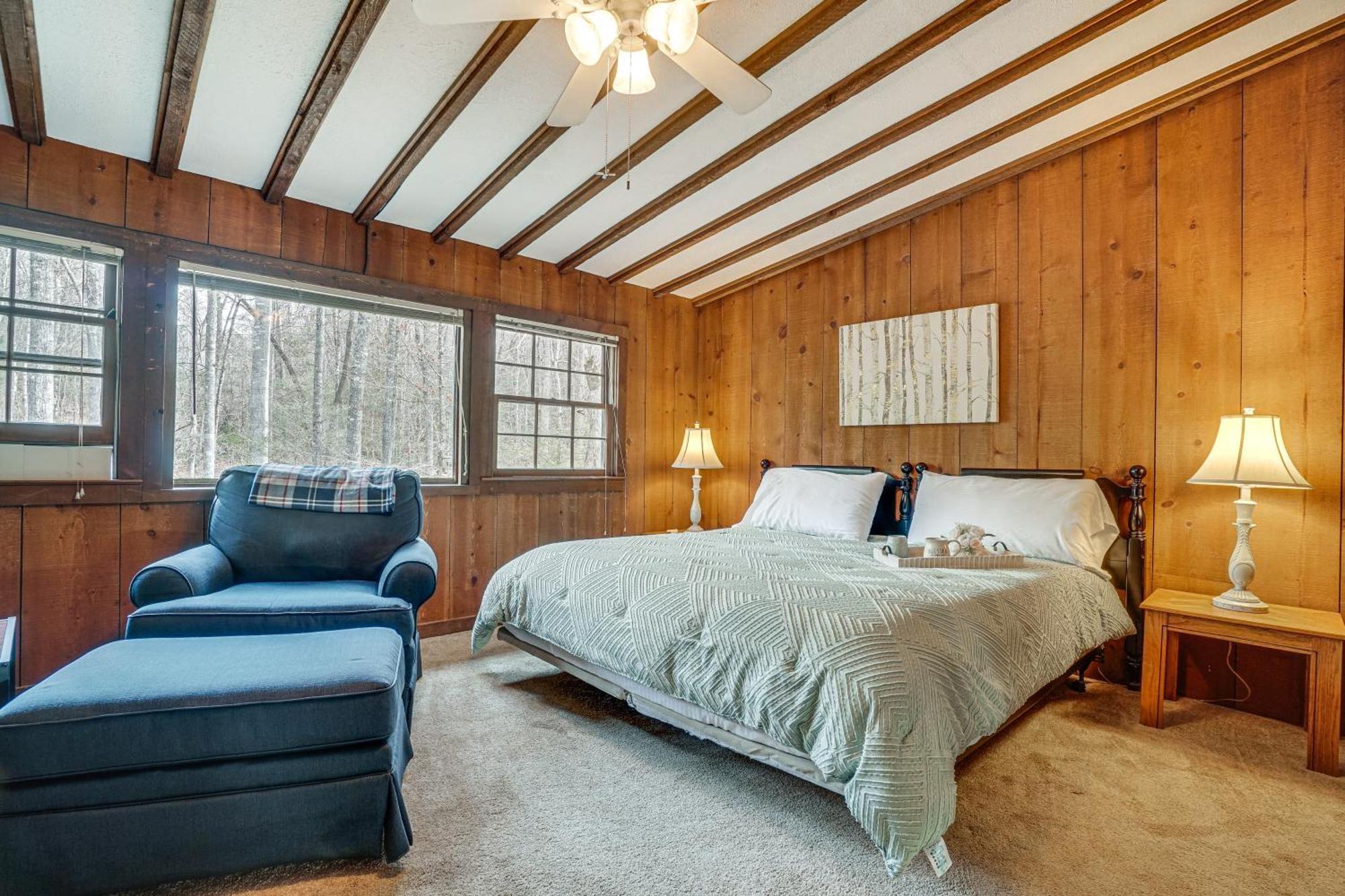 Charming Cabin With Fire Pit And Decks About 7 Mi To Helen Sautee Nacoochee Exteriör bild